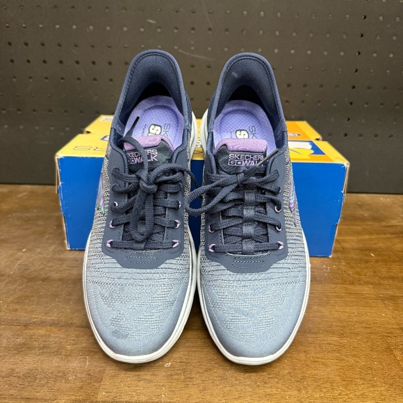 New W/ Box! Women's Skechers Go Walk 7 Navy Purple Memory Foam Sneakers Size 9 - Picture 3 of 5